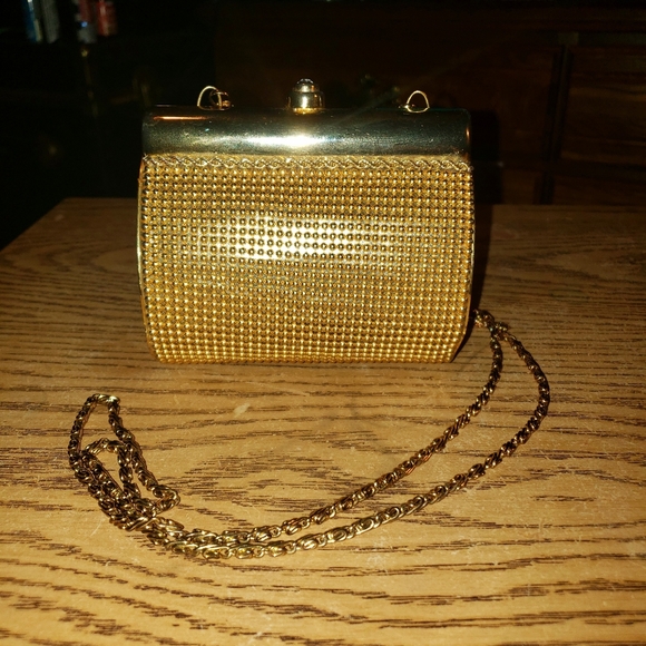 Mini Gold Purse - Picture 2 of 12